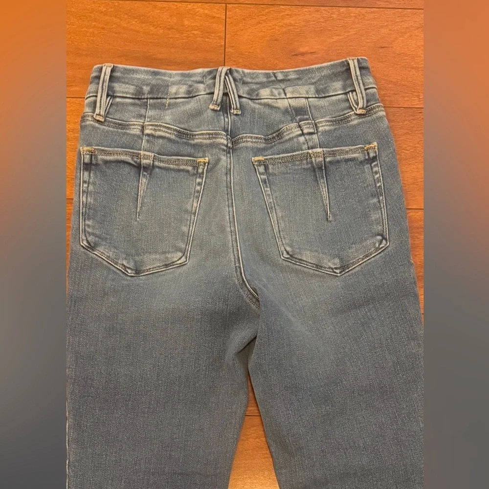 Good American  Good Legs Straight” (Raw Hem /Ankle Straight Leg